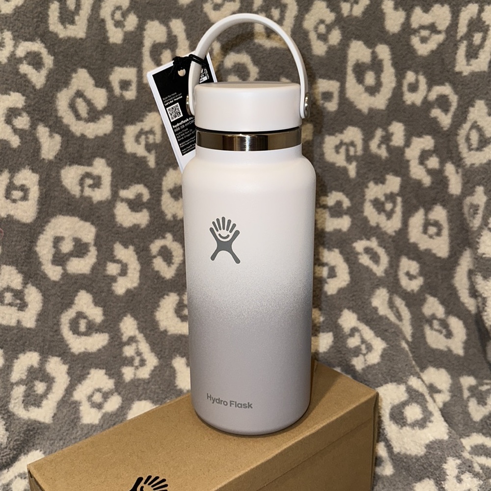 New Hydro Flask 32oz Wide Flex Cap Limited Edition Moonlight 😍 - Picture 14 of 16